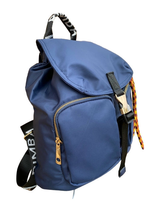 Blå ryggsäck med bälte