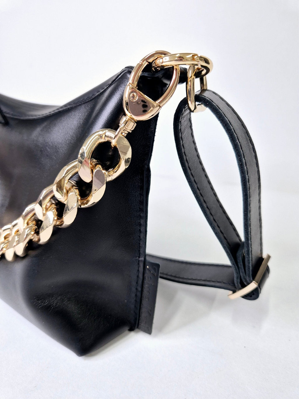 Yumi | Handgjord hobo bag i läder - Kompakt
