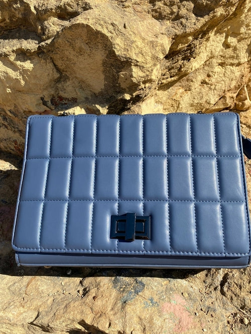 Quiltad axelväska med kedjerem