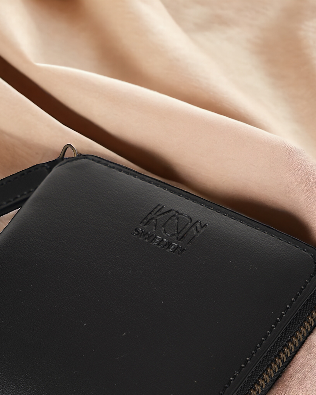 Kivik Small Zip Wallet-3