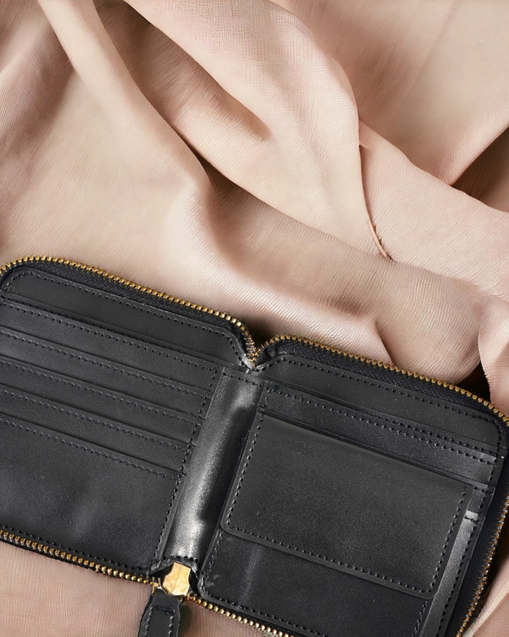 Kivik Small Zip Wallet-1
