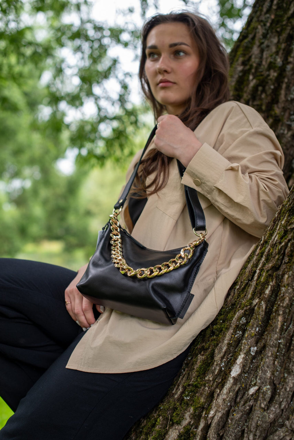 Yumi | Handgjord hobo bag i läder - Kompakt