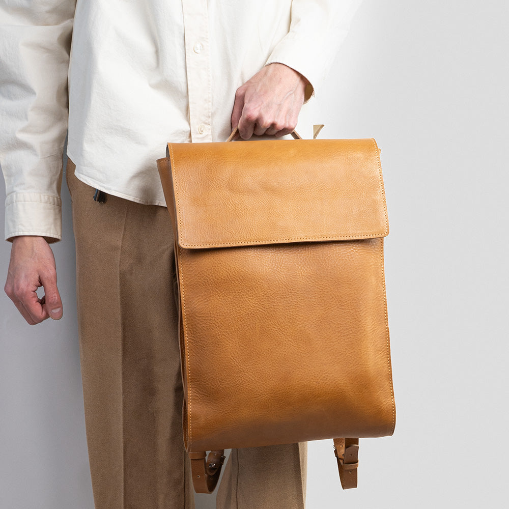 The Minimalist | Ryggsäck i Tanläder